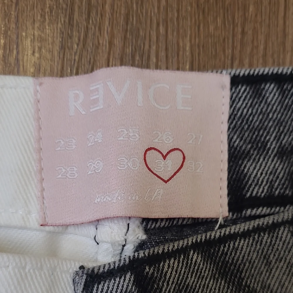 REVICE Two-Tone‎ Straight Jeans in White and Washed Gray